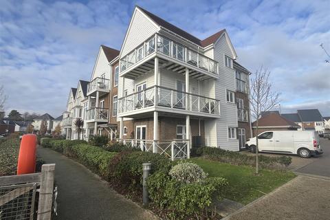 2 bedroom property for sale, Wingate Close, Snodland ME6