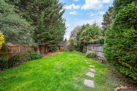 undefined, Stoneleigh Park Road, Stoneleigh