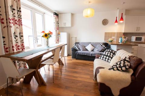 undefined, Saxton Court, Gillingham,