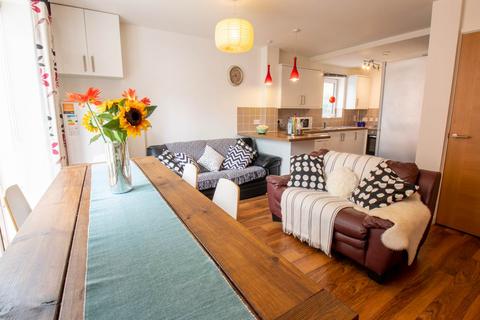 undefined, Saxton Court, Gillingham,