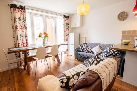 undefined, Saxton Court, Gillingham,