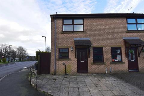 2 bedroom semi-detached house to rent, Thorn Close, Buxton