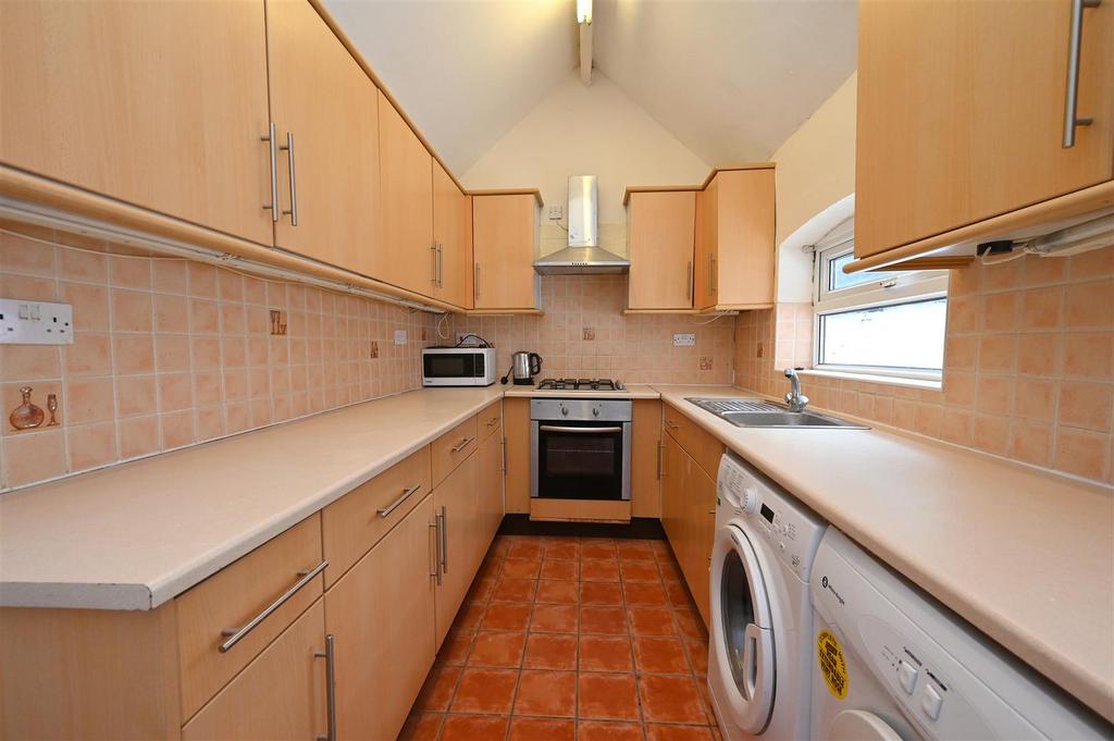 Kitchen1.JPG