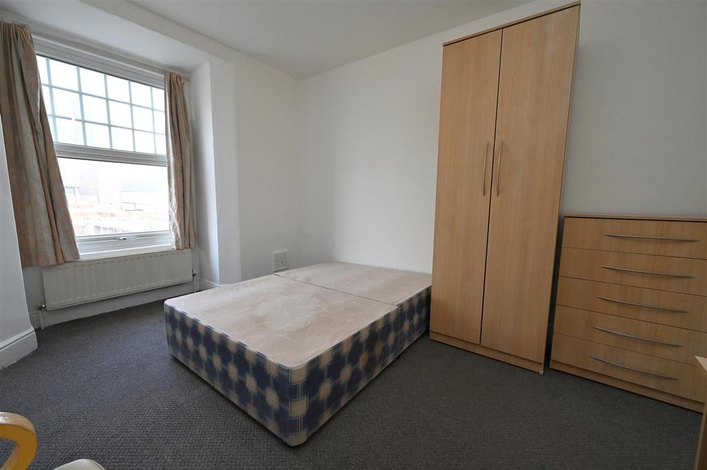 Bedroom1.1.JPG