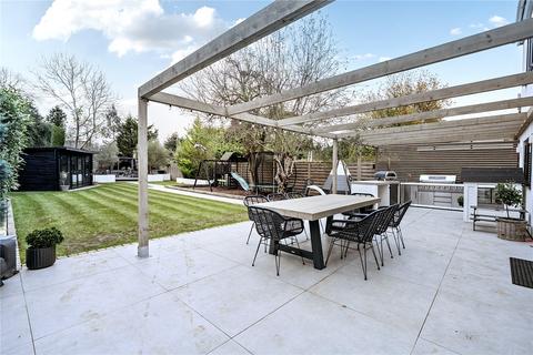 4 bedroom detached house for sale, Friars Orchard, Fetcham, KT22