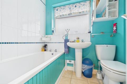 undefined, Bodiam Avenue, Tuffley, Gloucester, Gloucestershire, GL4