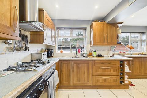 undefined, Bodiam Avenue, Tuffley, Gloucester, Gloucestershire, GL4
