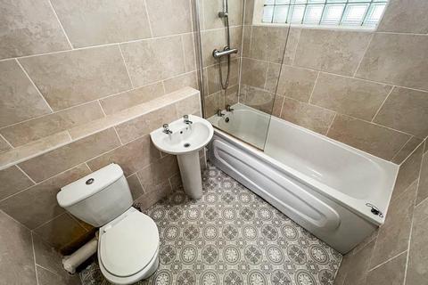 2 bedroom apartment to rent, Abbey Court, Coventry CV3