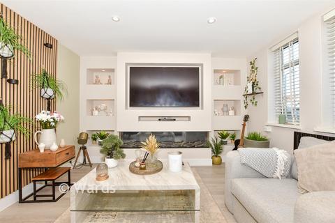 2 bedroom ground floor maisonette for sale, Medina Road, Ditton, Aylesford, Kent