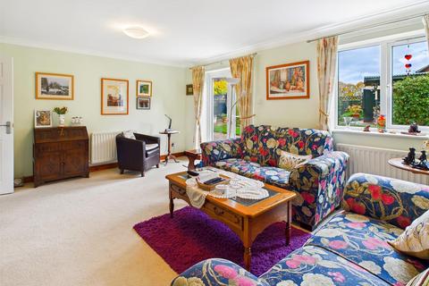 4 bedroom detached house for sale, 10, Parc Caradog, Trewern, Welshpool