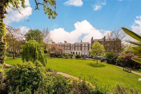 3 bedroom maisonette for sale, St. James's Gardens, London W11