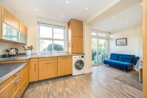 3 bedroom maisonette for sale, St. James's Gardens, London W11