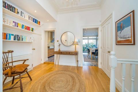 3 bedroom maisonette for sale, St. James's Gardens, London W11