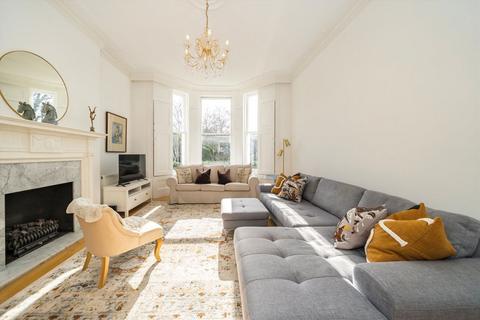 3 bedroom maisonette for sale, St. James's Gardens, London W11