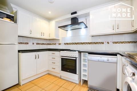 2 bedroom flat to rent, Mentmore Terrace, E8