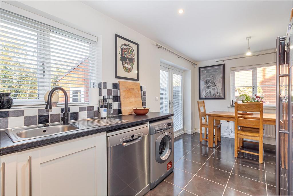 Kitchen-3.jpg