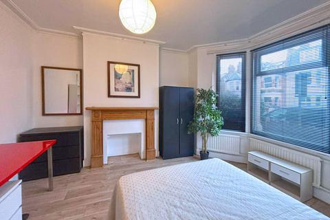 Lysia Street, London, SW6