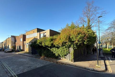 undefined, 75 Camden Mews, Camden, London, NW1 9BY