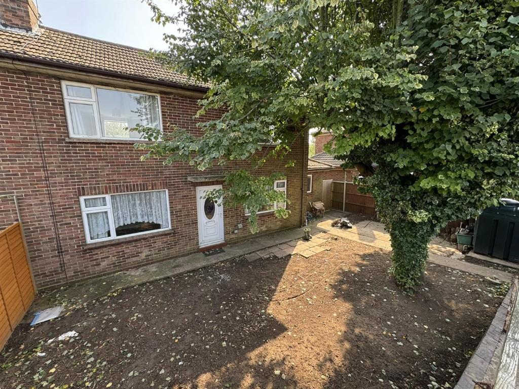 3 New Cottages 1  Medium  T202510230943.jpg
