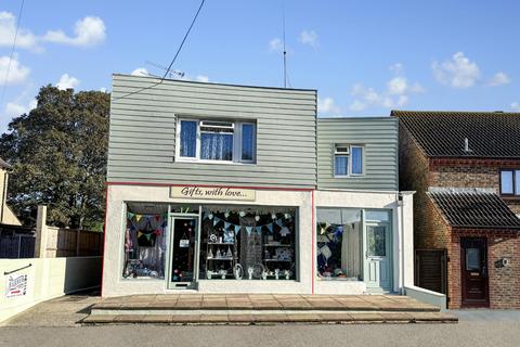 Retail property (high street) to rent - 17 Elmer Road, Middleton-On-Sea, Bognor Regis, West Sussex, PO22