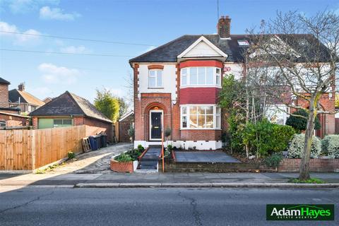undefined, Lullington Garth, London N12