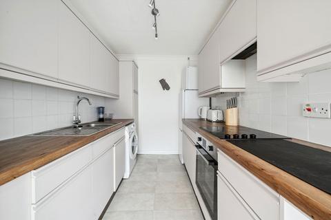 undefined, Yeomans Mews, Isleworth TW7