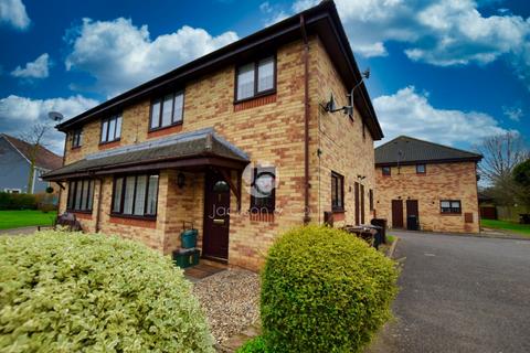 2 bedroom end of terrace house for sale, Holliwell Close, Stanway, CO3