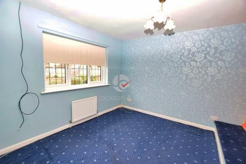 2 bedroom end of terrace house for sale, Holliwell Close, Stanway, CO3