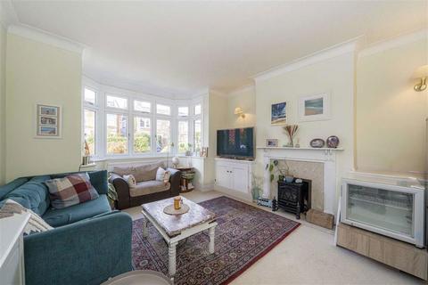 undefined, Clarence Road, Teddington TW11