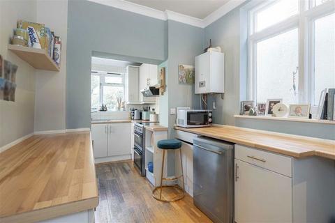 undefined, Clarence Road, Teddington TW11