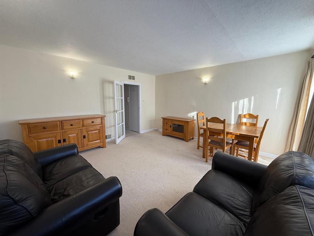 Living Room.jpg