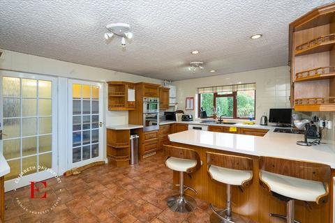 4 bedroom detached house for sale, Red Lane, Burton Green, CV8
