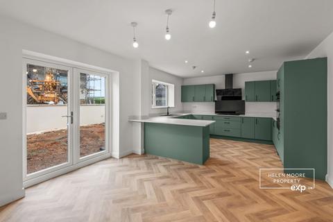 4 bedroom detached house for sale, New Park Road, Ivybridge PL21