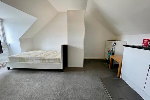 undefined, Canterbury Road, Watford, WD17