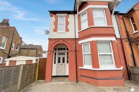 undefined, Canterbury Road, Watford, WD17