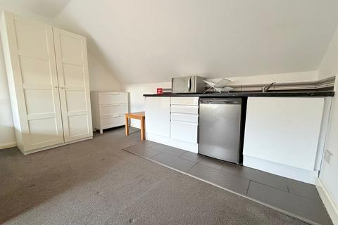 undefined, Canterbury Road, Watford, WD17