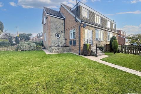 4 bedroom semi-detached house for sale, Laburnum Road, Dewsbury