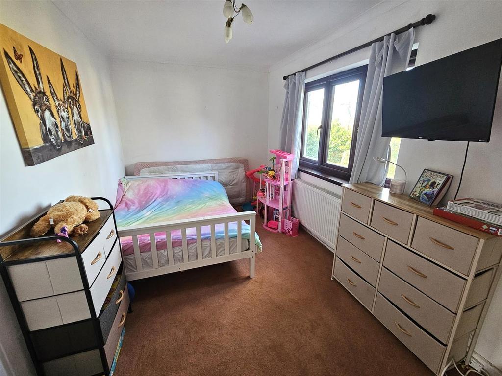 Bedroom 3.jpg