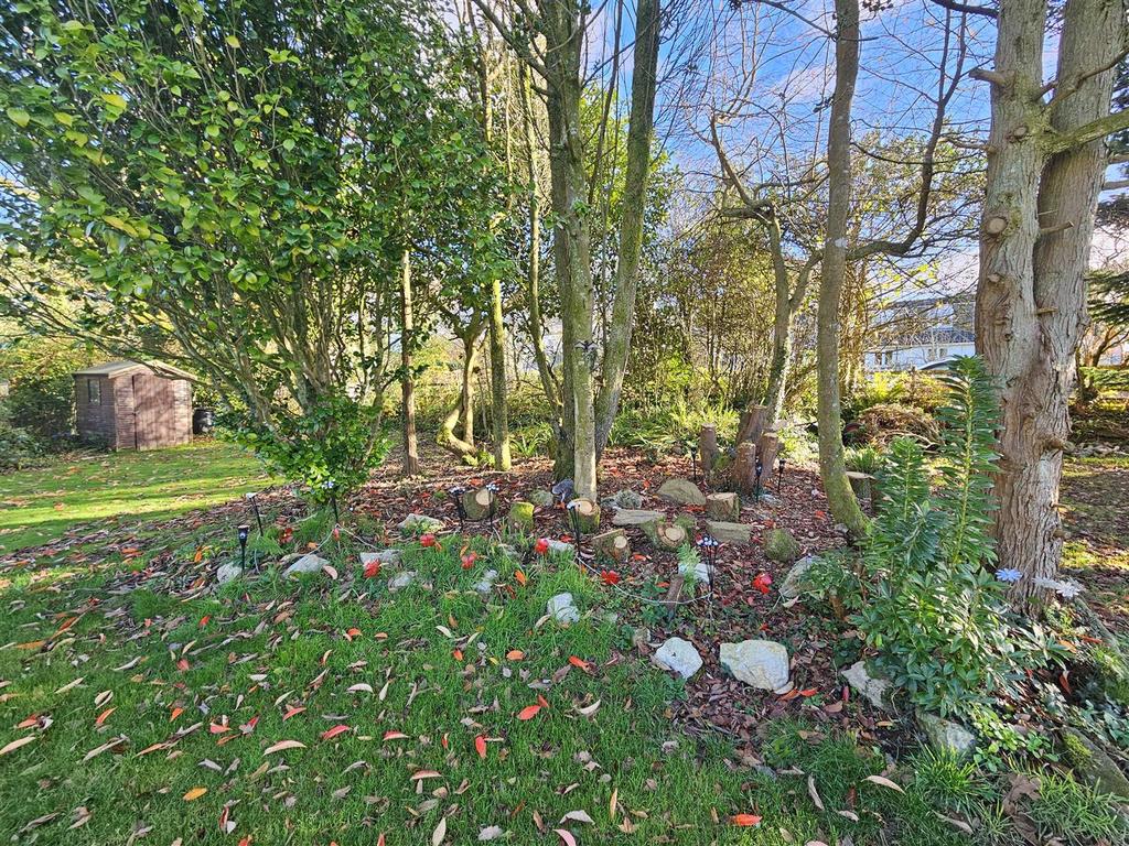 Gardens (2).jpg