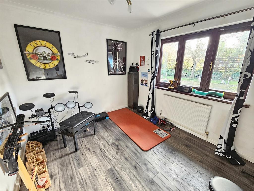 Bedroom 2.jpg