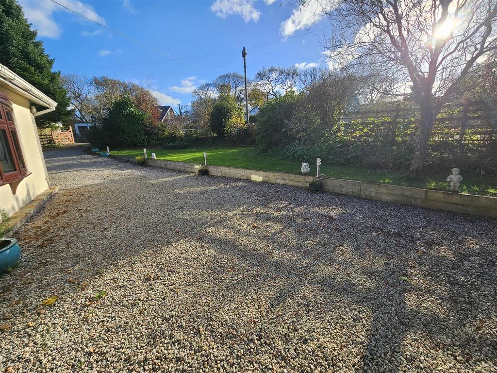 Driveway.jpg