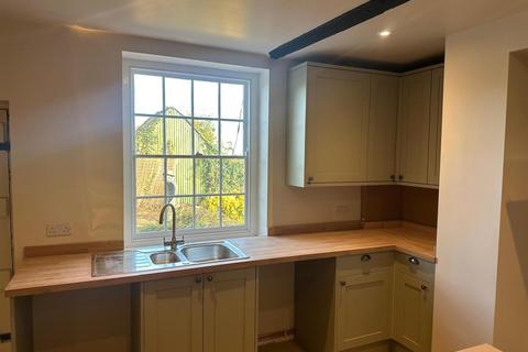 2 bedroom detached house to rent, Throwley, Faversham