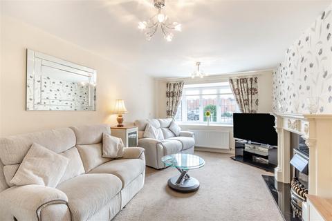 4 bedroom detached house for sale, Heron Way, Mansfield