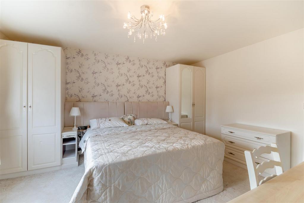 8671139-interior31.jpg