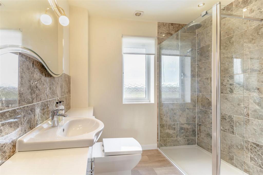 8671139-interior22.jpg
