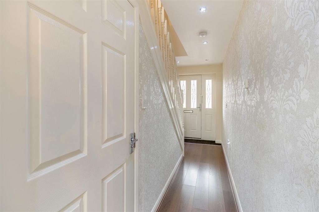 8671139-interior16.jpg