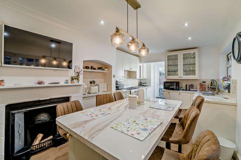 undefined, High Street, Staple Hill BS16