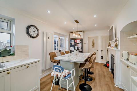 undefined, High Street, Staple Hill BS16