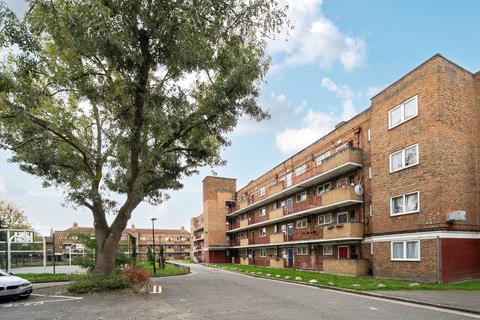 1 bedroom apartment for sale, Elmington Estate, London