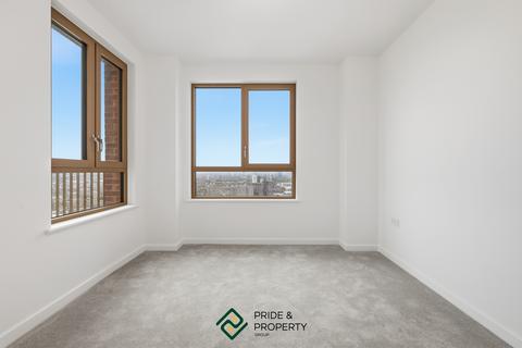 3 bedroom flat to rent, Vista Heights, SE15